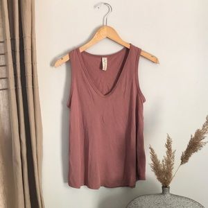 Evereve blush tank small